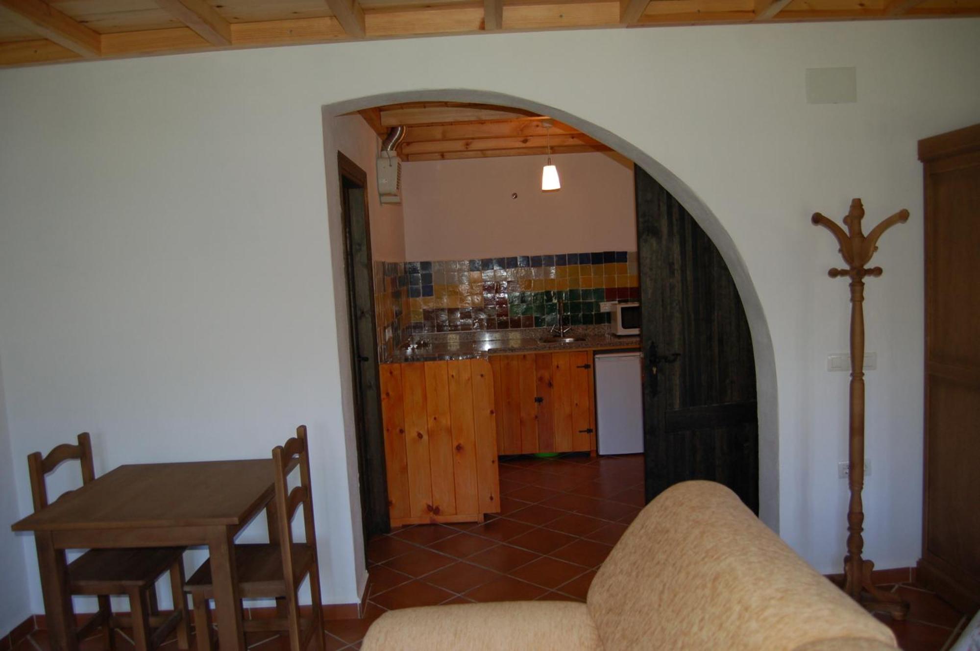 La Molinilla Apartamentos Y Hammam (Adults Only) Linares de la Sierra Exterior photo