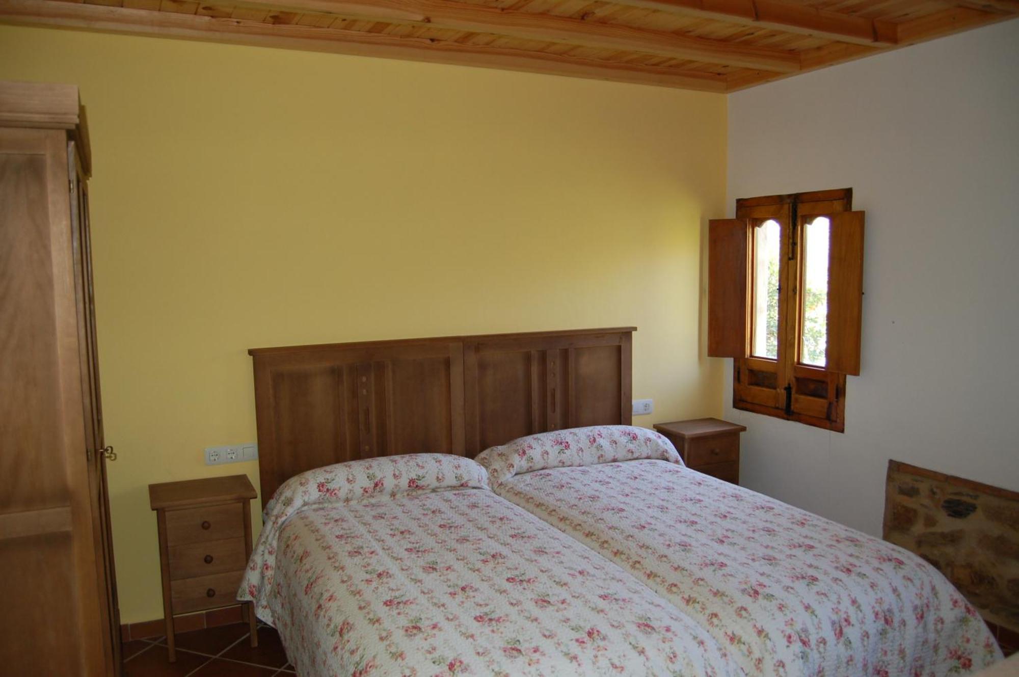 La Molinilla Apartamentos Y Hammam (Adults Only) Linares de la Sierra Exterior photo